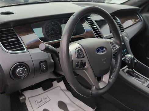 Used 2019 Ford Taurus Limited image 7