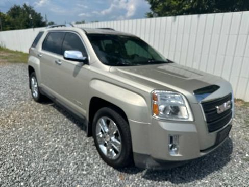 Used 2015 GMC Terrain SLT w/ LPO, Protection Package FWD image 7
