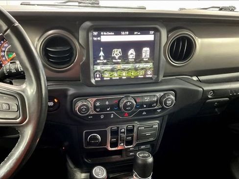Used 2021 Jeep Wrangler Unlimited Sport AWD/4WD image 4