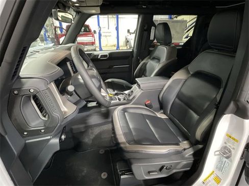 New 2025 Ford Bronco Outer Banks image 17