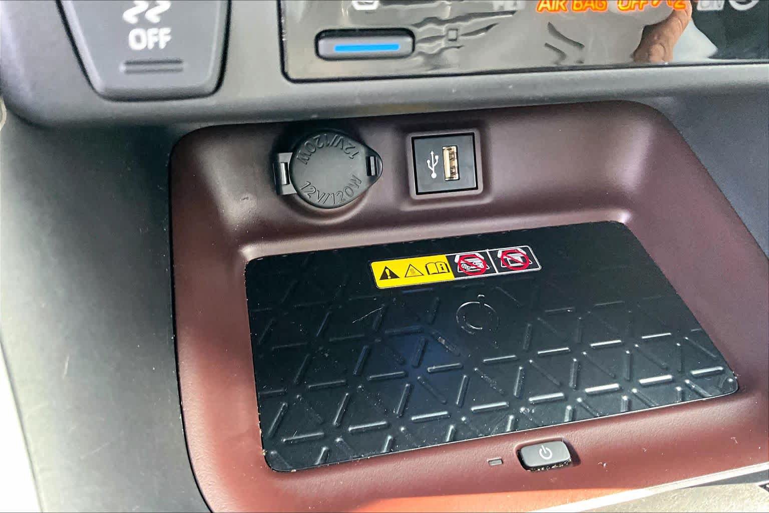 Used 2023 Toyota RAV4 Limited AWD/4WD image 16