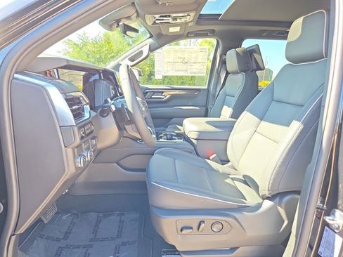 New 2026 GMC Yukon XL Elevation w/ Elevation Premium Package image 19