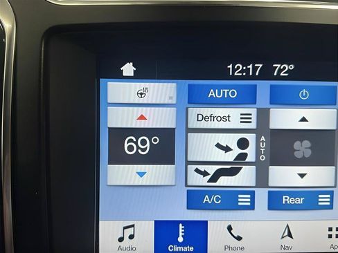 Used 2018 Ford Explorer Sport AWD/4WD image 18
