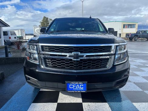 Used 2019 Chevrolet Suburban LT AWD/4WD image 8