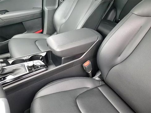 Certified 2025 Kia Sportage EX w/ Premium Package image 19