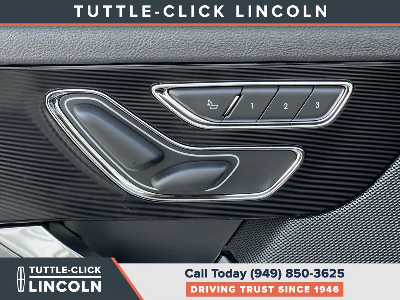 New 2025 Lincoln Corsair Reserve w/ Equipment Group 202A FWD image 22
