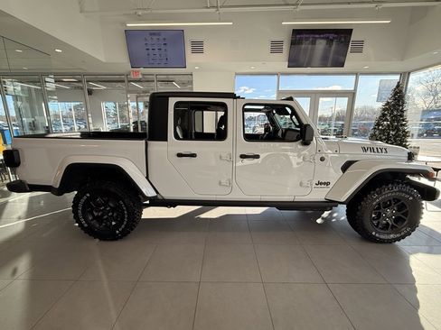 New 2026 Jeep Gladiator Willys image 9