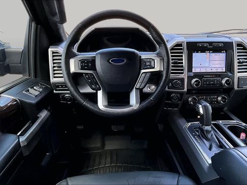 Used 2016 Ford F150 Platinum w/ Equipment Group 701A Luxury AWD/4WD image 5