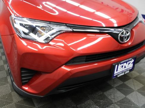 Used 2016 Toyota RAV4 LE AWD/4WD image 39