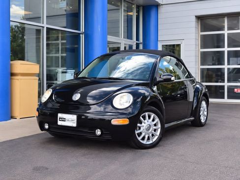 Used 2004 Volkswagen Beetle GLS FWD image 1