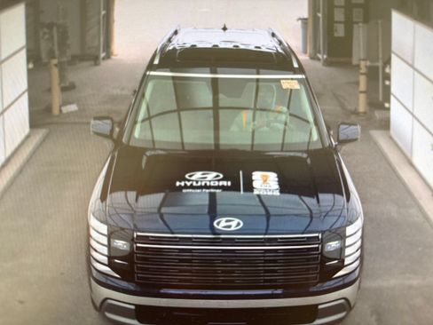 Used 2026 Hyundai Palisade Limited AWD/4WD image 16