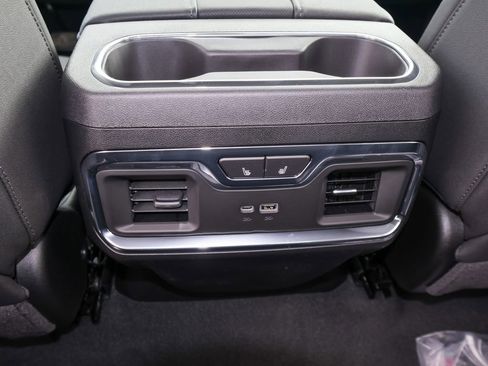 New 2026 GMC Sierra 2500 SLT image 12