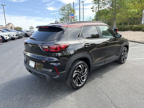 Used 2025 Chevrolet TrailBlazer RS w/ Convenience Package FWD image 5