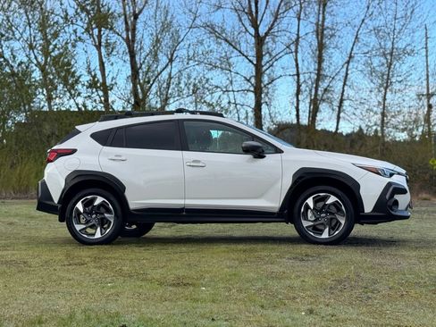 Certified 2025 Subaru Crosstrek 2.5i Limited w/ Popular Package #3A AWD/4WD image 5