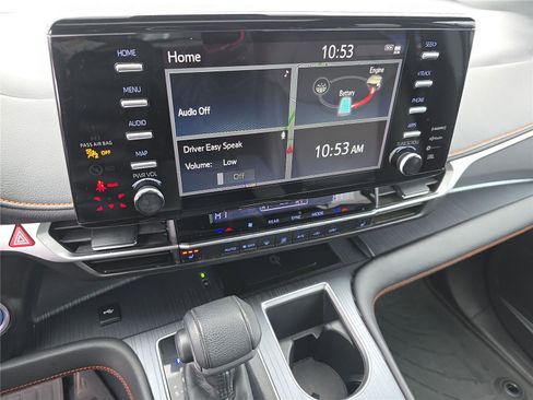 Used 2021 Toyota Sienna XSE w/ XSE Plus Package image 21