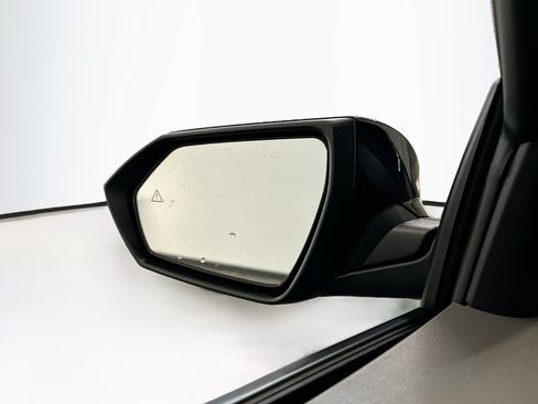 Used 2023 Hyundai Elantra SE FWD image 16