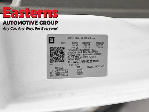 Used 2021 Chevrolet Express 2500 RWD image 32