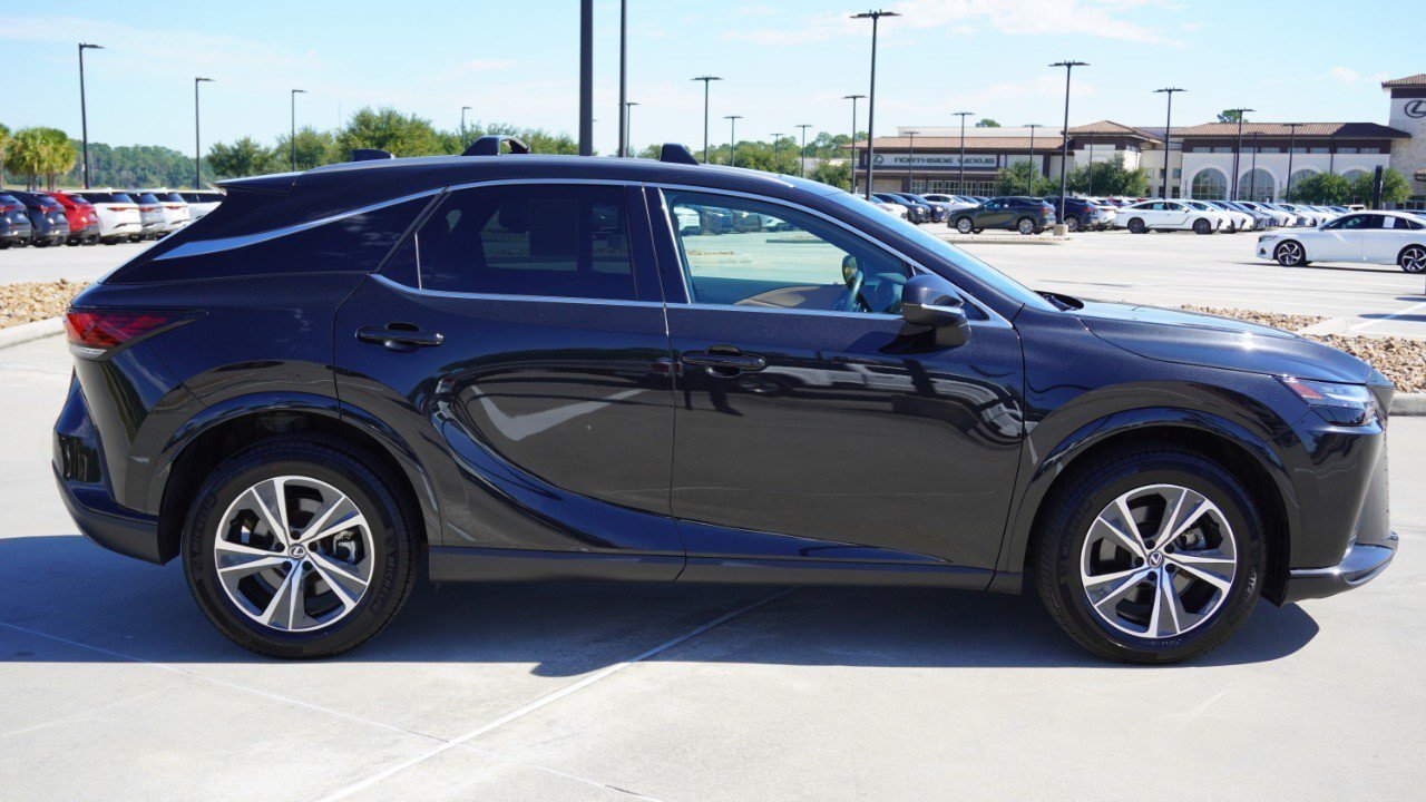 Used 2024 Lexus RX 350 Premium w/ Cold Area Package AWD/4WD image 5