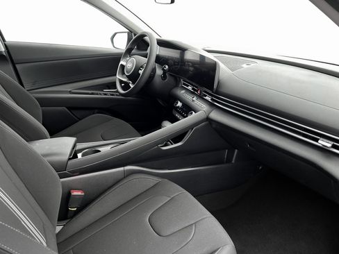 New 2025 Hyundai Elantra Blue image 15