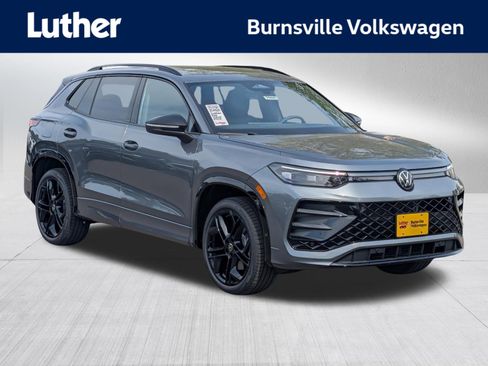 New 2026 Volkswagen Tiguan SE R-Line AWD/4WD image 1