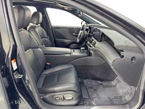 Used 2021 Lexus LS 500 w/ Cold Weather Package (CK) image 16