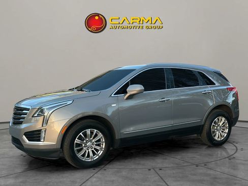 Used 2018 Cadillac XT5 Luxury w/ Driver Awareness Package AWD/4WD image 2