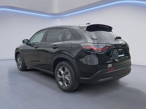 New 2027 Honda HR-V LX image 3