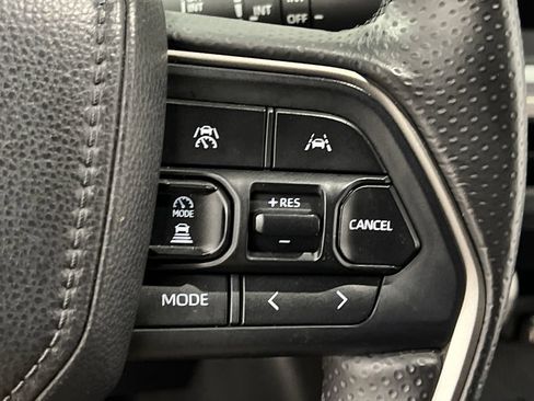 Used 2025 Toyota 4Runner SR5 AWD/4WD image 48