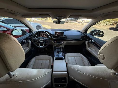 Used 2018 Audi Q5 2.0T Premium Plus w/ Premium Plus Package image 43