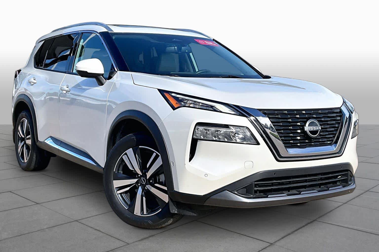 Used 2023 Nissan Rogue SL w/ SL Premium Package FWD image 3