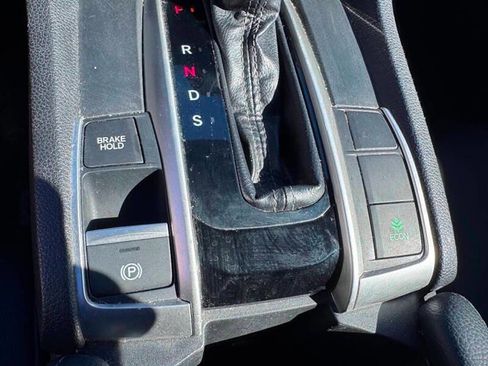 Used 2019 Honda Civic Sport image 12