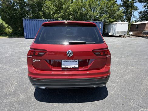 Used 2019 Volkswagen Tiguan SE FWD image 6