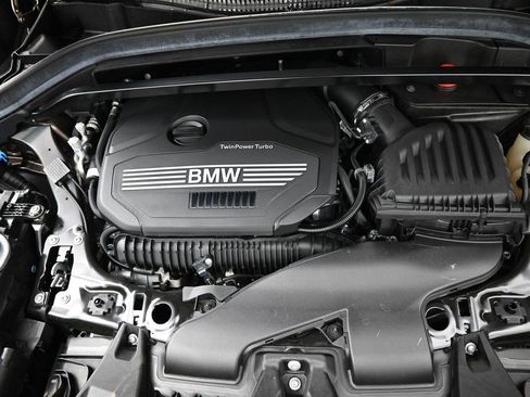 Used 2020 BMW X1 xDrive28i w/ Premium Package AWD/4WD image 17