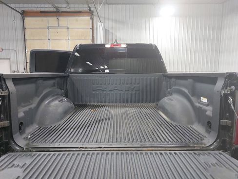 Used 2019 RAM 1500 Big Horn AWD/4WD image 12