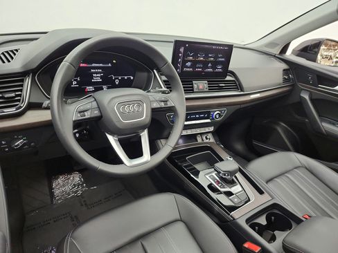 Used 2024 Audi Q5 2.0T Premium Plus w/ Premium Plus Package AWD/4WD image 13