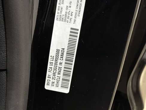 New 2027 Chrysler Pacifica Limited w/ S Appearance Package AWD/4WD image 30