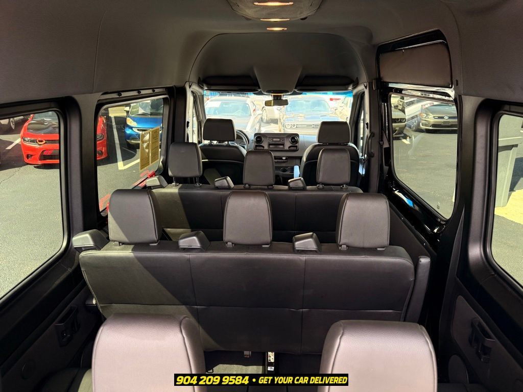Used 2019 Mercedes-Benz Sprinter 2500 image 25