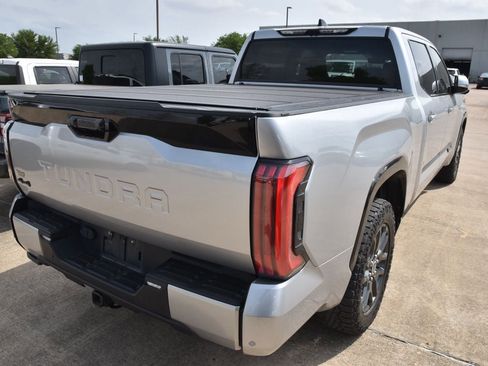 Used 2023 Toyota Tundra Platinum image 7