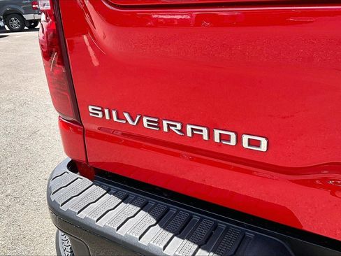 Used 2024 Chevrolet Silverado 2500 Custom w/ Custom Convenience Package AWD/4WD image 28