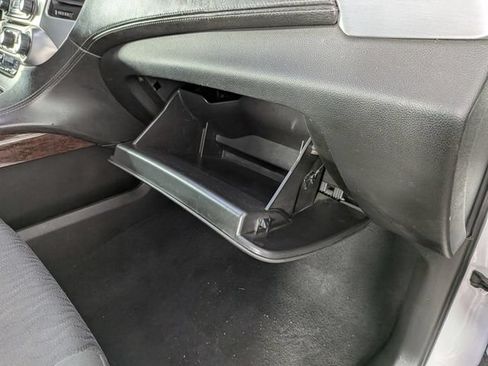 Used 2019 GMC Yukon XL SLE w/ SLE Value Package AWD/4WD image 31