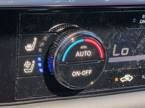 New 2026 Nissan Pathfinder Platinum AWD/4WD image 25
