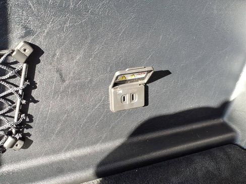 Used 2017 Mercedes-Benz G 550 image 10