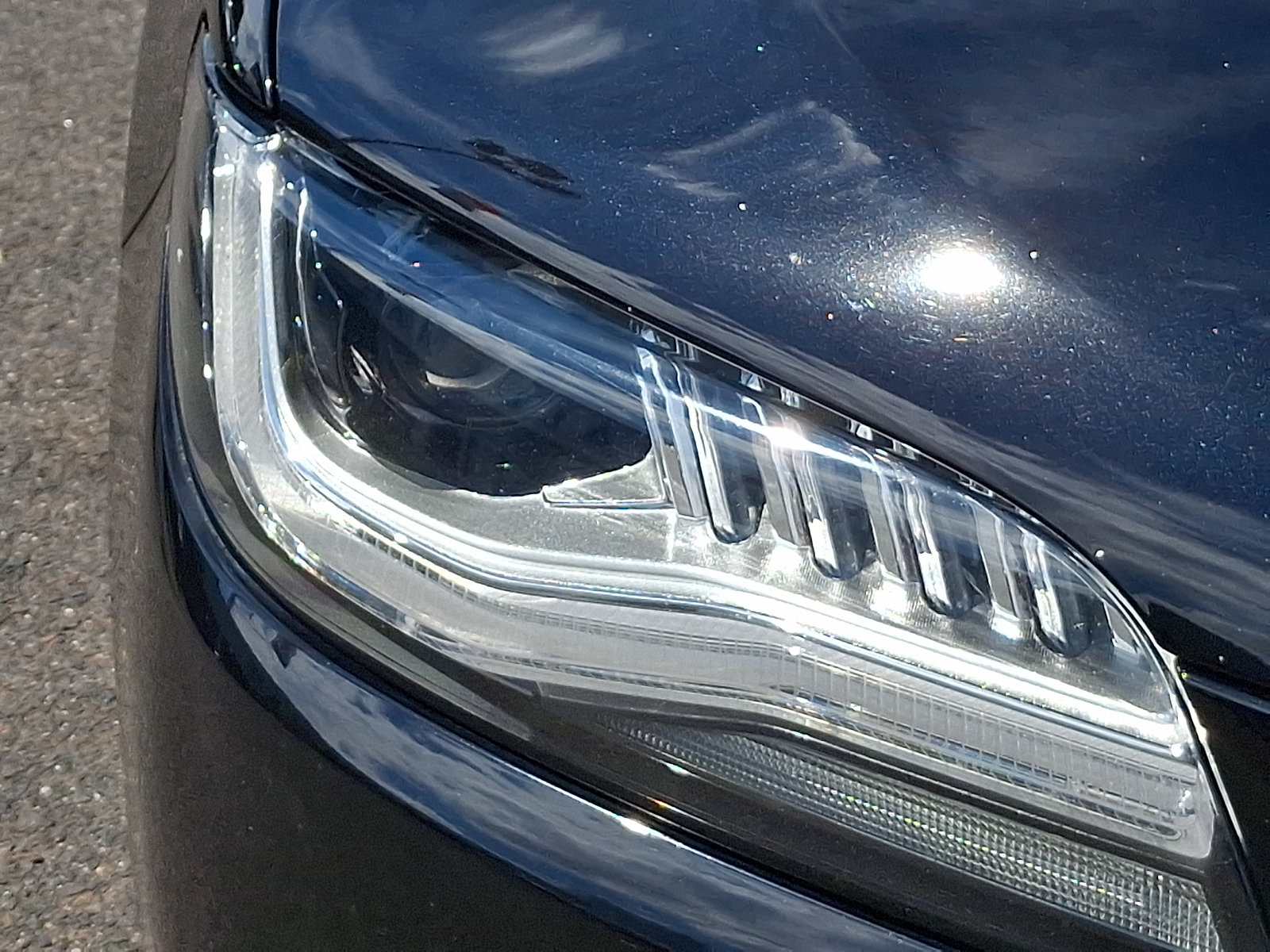 Used 2019 Lincoln MKZ Reserve AWD/4WD image 10