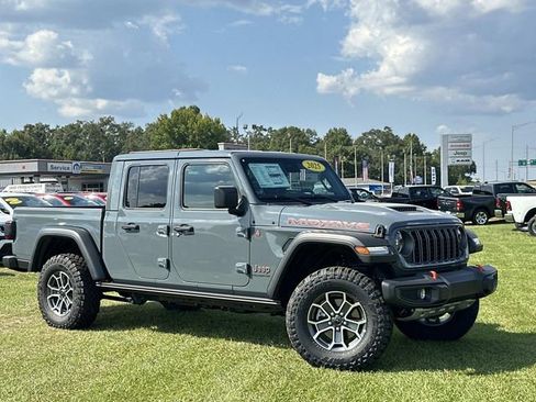 New 2025 Jeep Gladiator Mojave w/ Convenience Group image 11