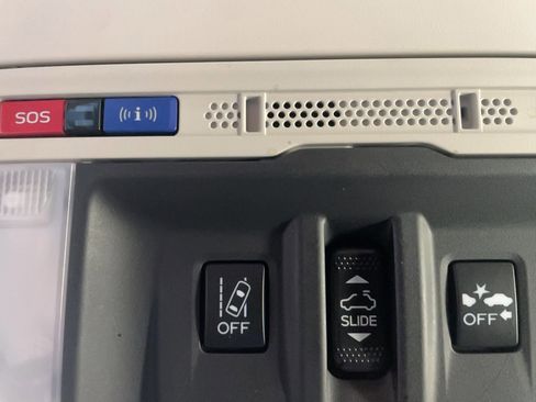 Used 2020 Subaru Forester Premium AWD/4WD image 15