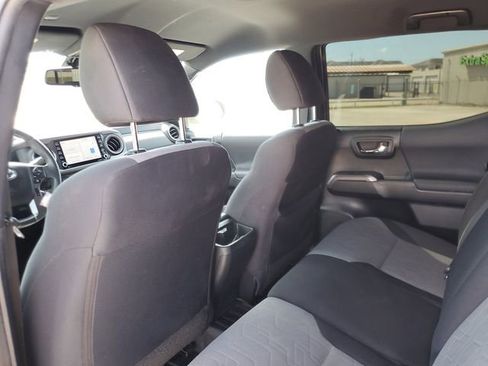 Used 2021 Toyota Tacoma TRD Sport w/ Technology Package RWD image 11
