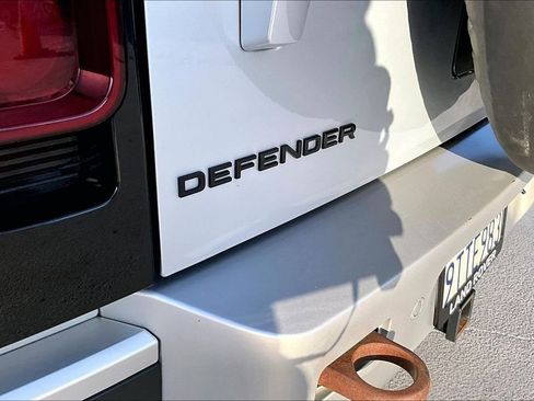 Certified 2023 Land Rover Defender 110 S AWD/4WD image 22