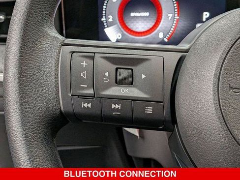Certified 2025 Nissan Kicks SV w/ SV Premium Package AWD/4WD image 18