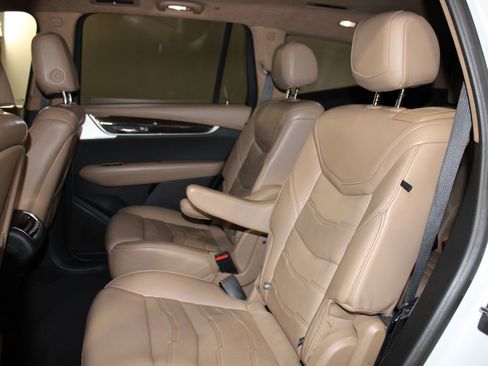 Used 2020 Cadillac XT6 Sport w/ Platinum Package image 18