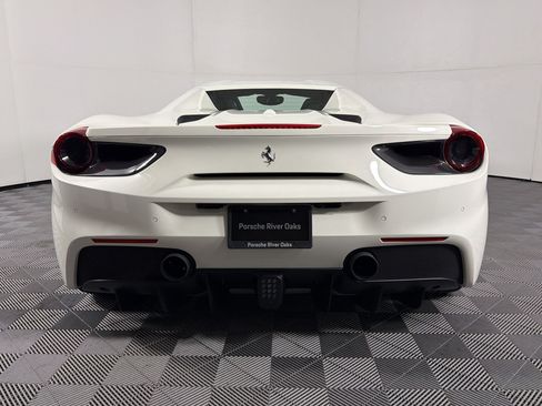 Used 2017 Ferrari 488 Spider RWD image 10